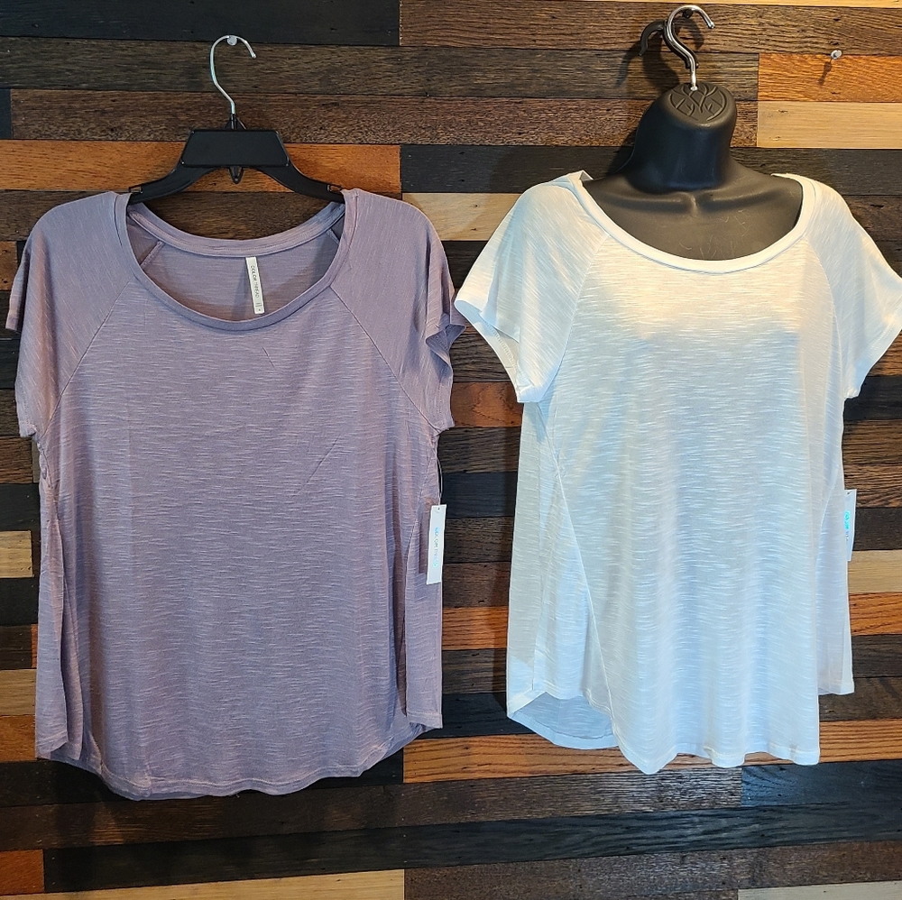 💖 20 FOR $20 NEW COLOR THREAD TEE-SHIRT💖